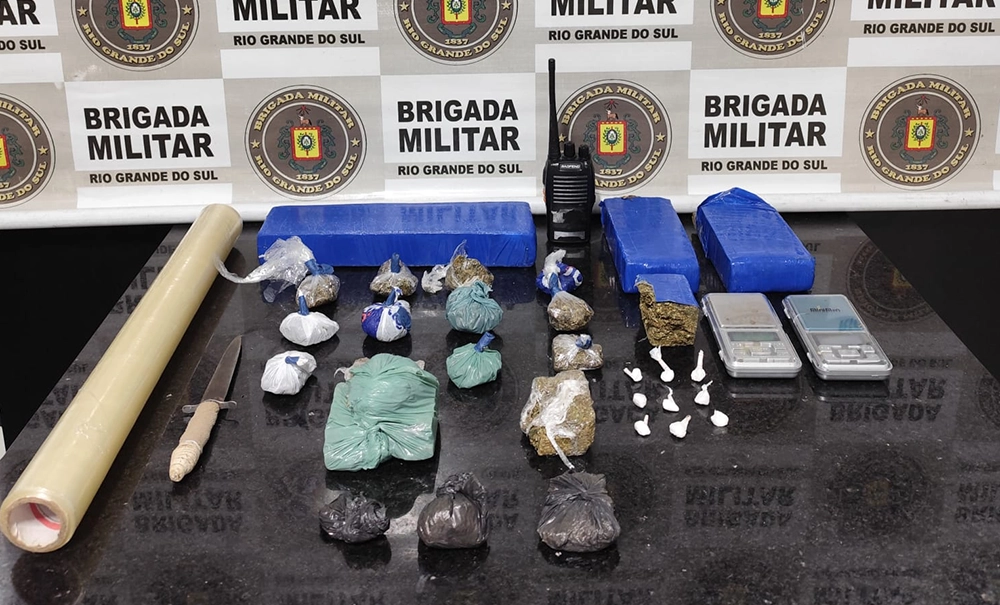BM apreende 2,7 kg de drogas e prende três pessoas em operações no Litoral Norte