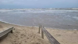 Ciclone no RS: alerta para chuva intensa, ventos de até 110 km/h e ressaca no litoral