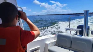 Buscas por pescador desaparecido no Litoral completam 10 dias; operação segue sem previsão de encerramento