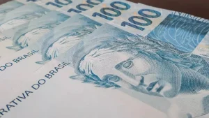 Governo confirma novo salário mínimo para 2026: valor sobe para R$ 1.621