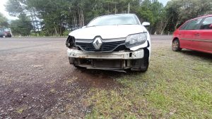 Motociclista fica ferido em colisão na Estrada do Mar; habilitação estava vencida