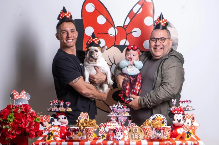 Pai em união homoafetiva tem direito a salário-maternidade