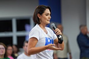 Michelle Bolsonaro lidera preferência por apoio de Jair Bolsonaro nas eleições de 2026