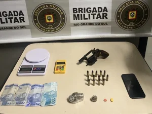 Brigada Militar prende homem armado durante abordagem em Capão da Canoa