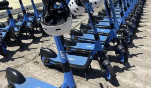 Prefeitura de Capão da Canoa reduz velocidade dos patinetes elétricos após irregularidades